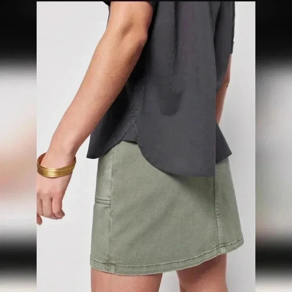 Faherty The Uptown Shirt in Washed Black - Picture 2 of 6